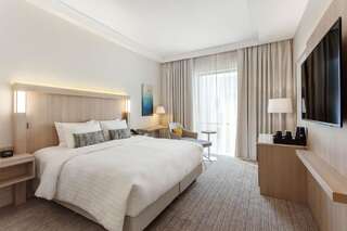 Отель Courtyard by Marriott Vilnius City Center Вильнюс Номер с кроватью размера «king-size»-1
