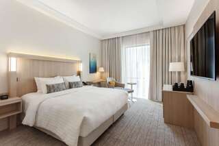 Отель Courtyard by Marriott Vilnius City Center Вильнюс Номер с кроватью размера «king-size»-8